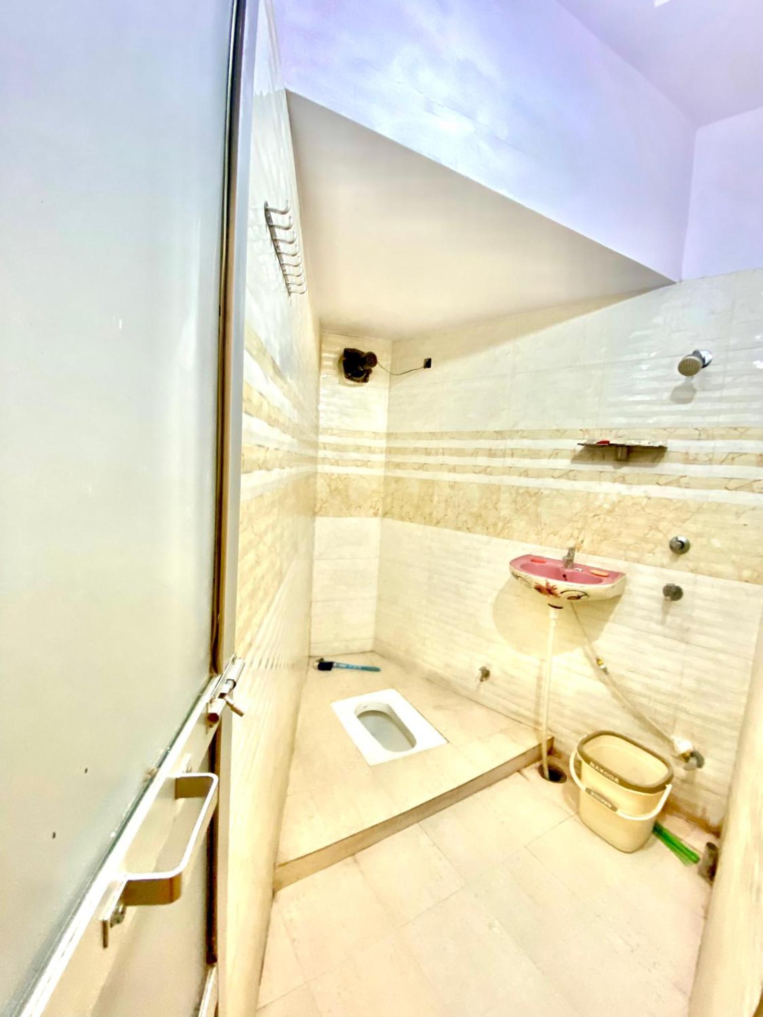 Namo Guest House Only For Indians فاراناسي المظهر الخارجي الصورة