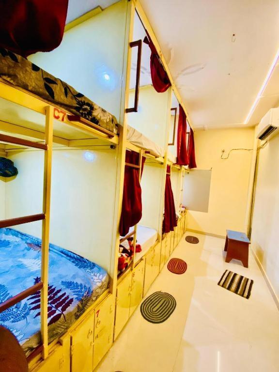 Namo Guest House Only For Indians فاراناسي المظهر الخارجي الصورة